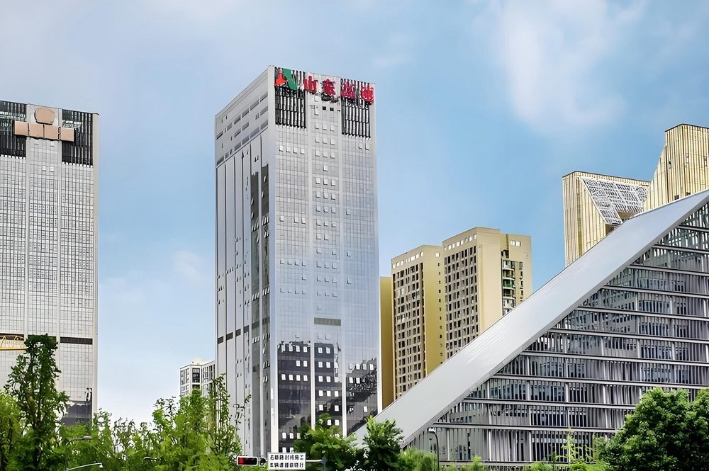 山东高速大厦外观图